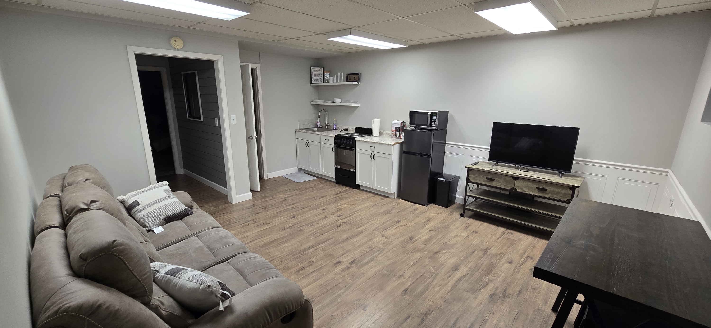 1025 East Main Street - 1