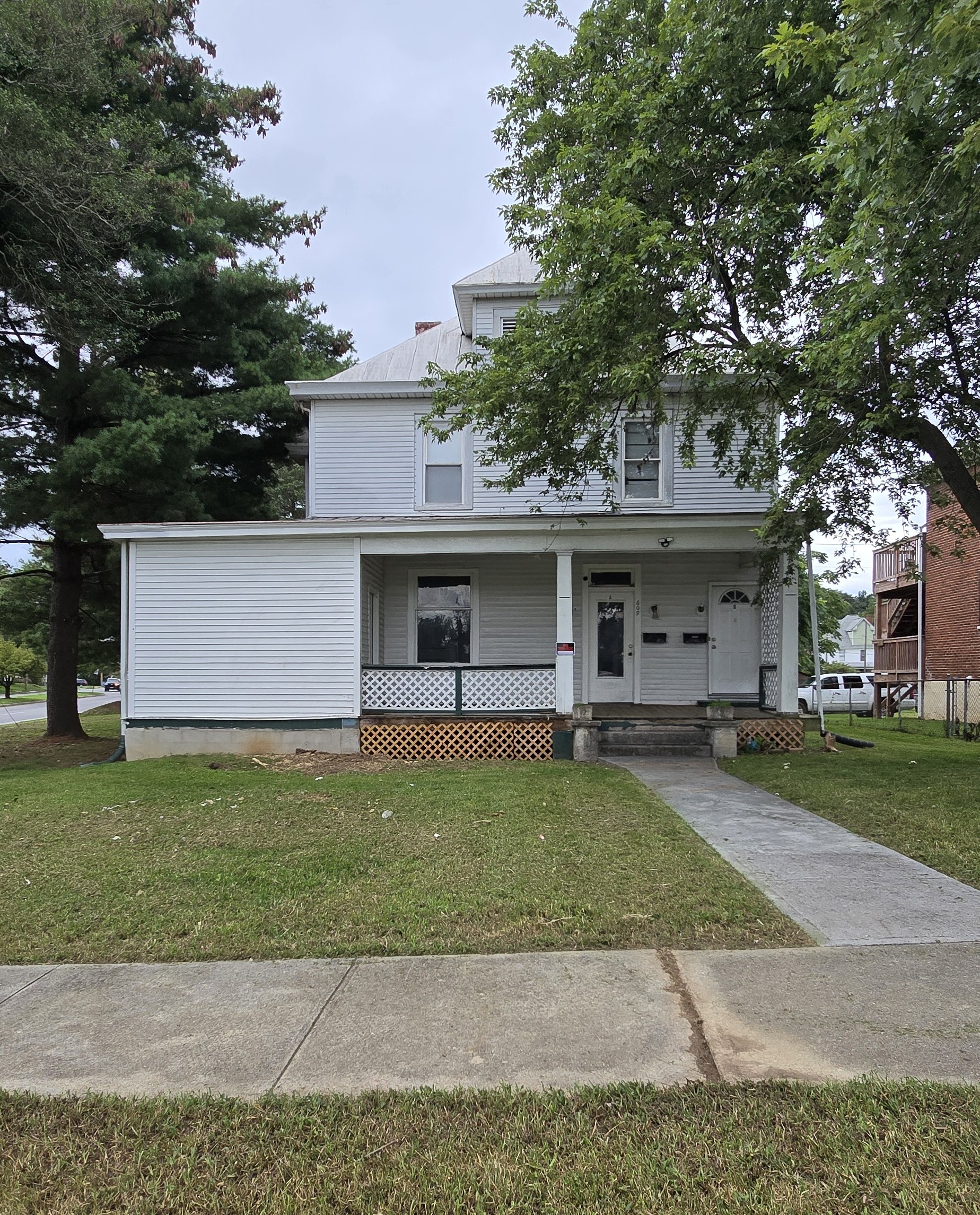 609 19th Street Southeast - 2